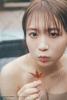 秋元真夏卒業記念写真集「振り返れば、乃木坂」HMV / HMV&BOOKS / HMV&BOOKS online特典ポストカードサンプル画像