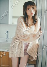 秋元真夏卒業記念写真集「振り返れば、乃木坂」HMV&BOOKS SHIBUYA特典B3ポスターサンプル画像