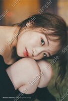 秋元真夏卒業記念写真集「振り返れば、乃木坂」タワーレコード特典ポストカードサンプル画像