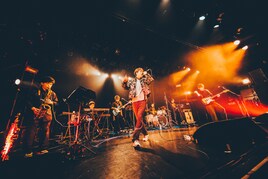 SOMETIME'S熱狂のリリースパーティにYONA YONA、ぷにぷに電機、シェフ、Kroiが集結