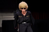 特攻服にリーゼントの中山清太郎。（撮影：上溝恭香）