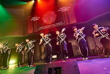 THE SUPER FRUIT（撮影：上溝恭香）