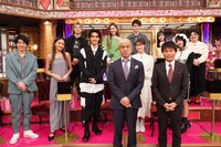「ダウンタウン vs Z世代 ヤバイ昭和あり？なし？」に出演するZ世代、ダウンタウン。(c)日本テレビ