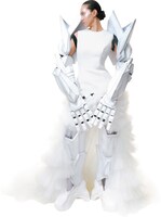 「装苑」2023年3月号より。