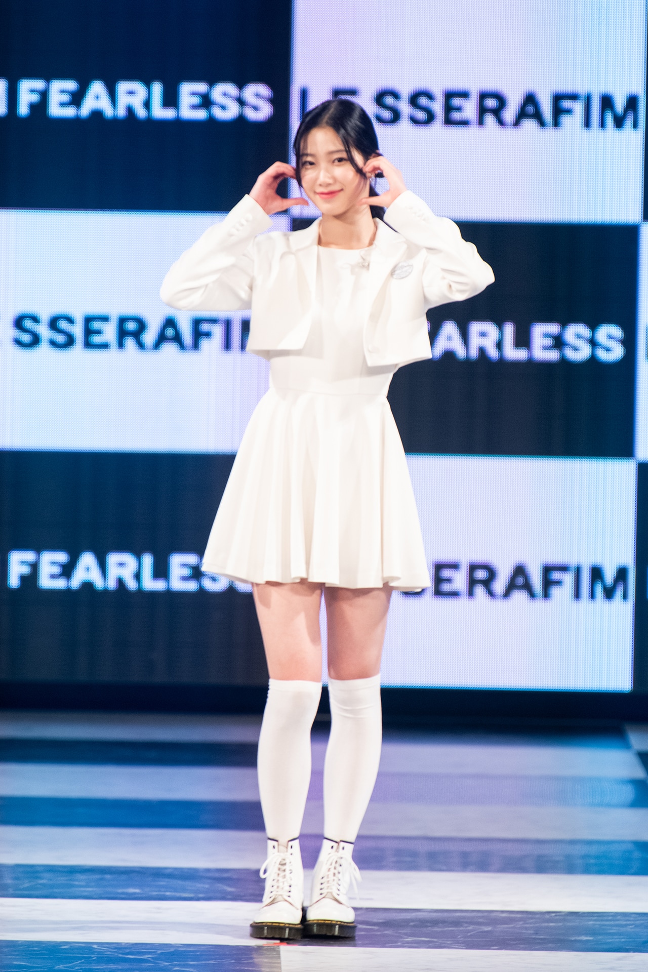 最安値　LE SSERAFIM kazuhaユニフォーム 最安値 LE SSERAFIM kazuhaユニフォーム LE SSERAFIM [FIM UNITED