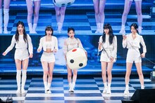 ミッションに挑むLE SSERAFIM。