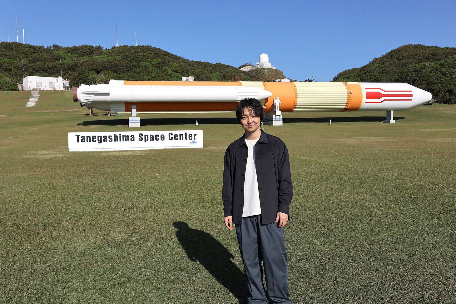 種子島宇宙センターを訪問した三浦大知。