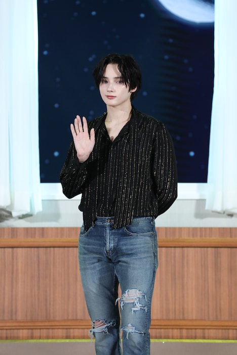 HUENINGKAI (P)&(C) BIGHIT MUSIC