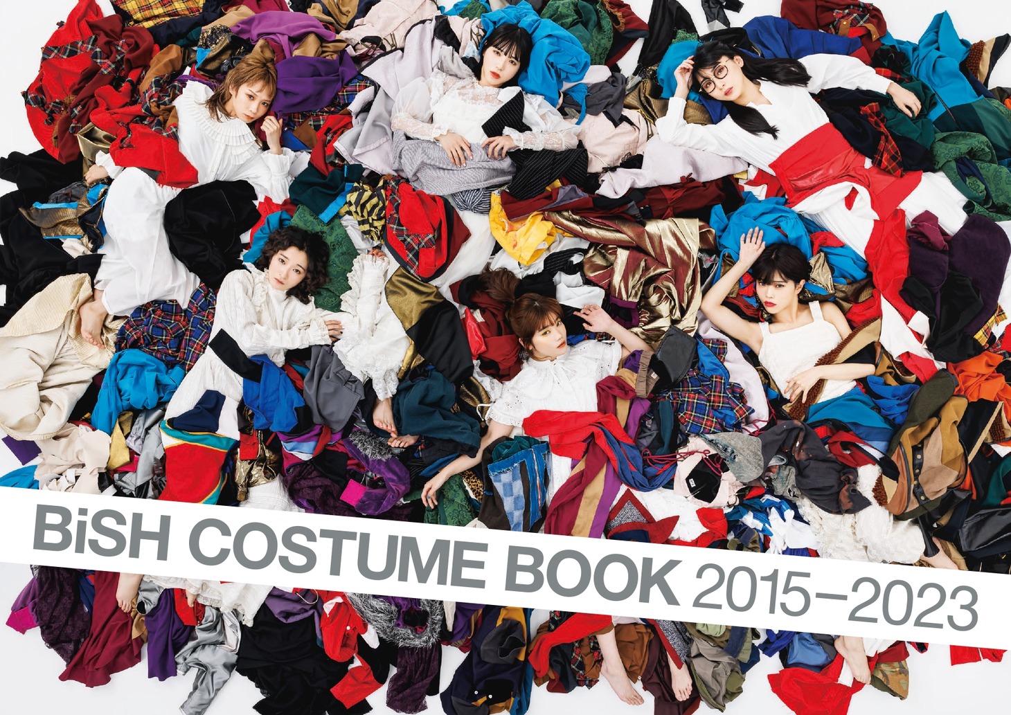 「BiSH COSTUME BOOK 2015-2023」表紙