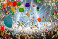 「桑田佳祐 LIVE TOUR 2022『年末も、お互い元気に頑張りましょう!!』」12月31日公演の様子。