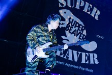 上杉研太（B / SUPER BEAVER）（Photo by AZUSA TAKADA）