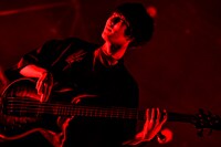 桐木岳貢（B / サイコロを振らない） （Photo by AZUSA TAKADA）