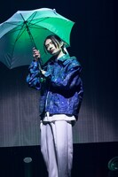 杢代和人のソロパフォーマンスの様子。