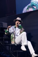 武藤潤のソロパフォーマンスの様子。