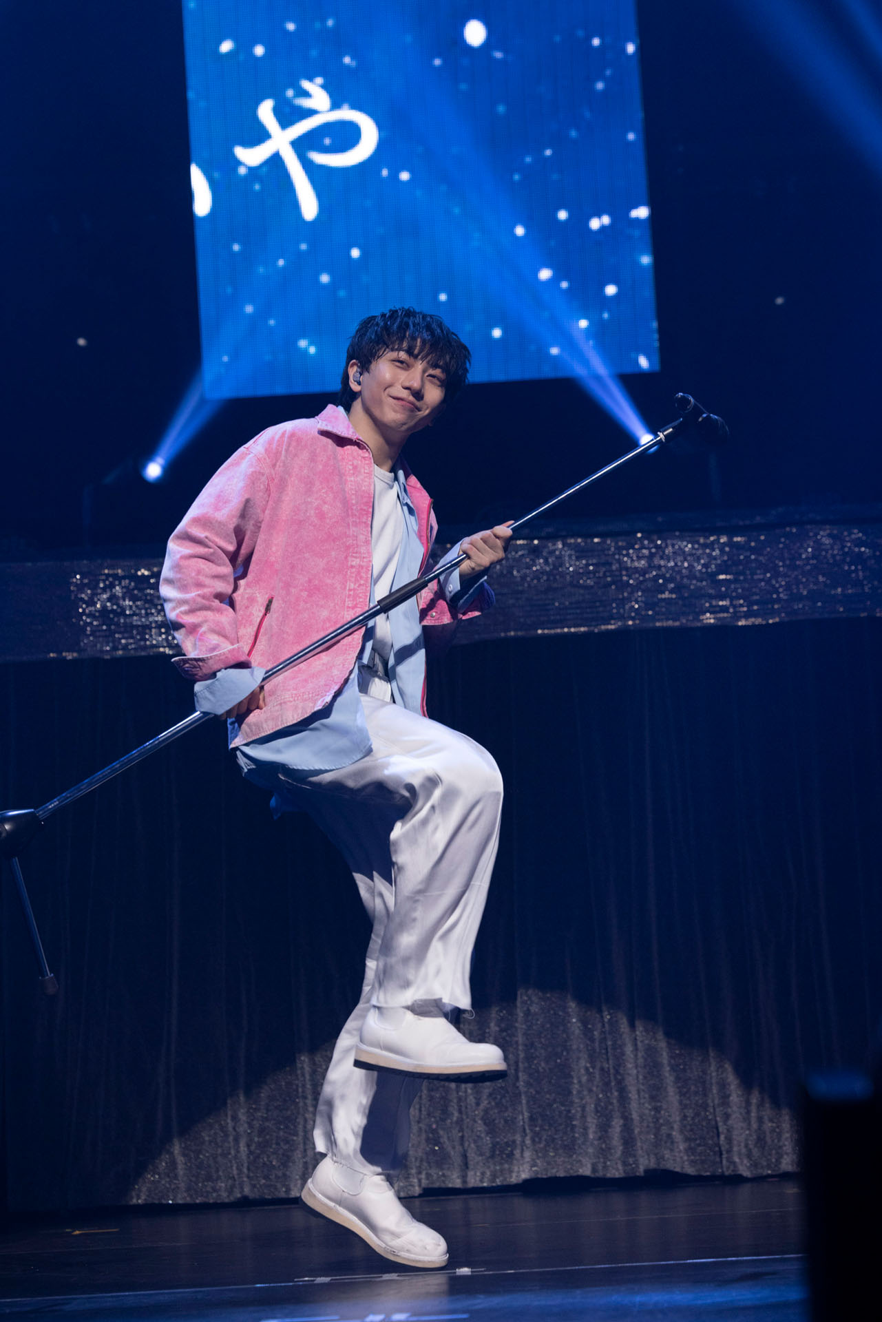 長野凌大のソロパフォーマンスの様子。