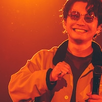 星野源が誕生日にYELLOW PASS会員と時間を共有「本当にお待たせ」大歓声にあふれた笑顔と涙