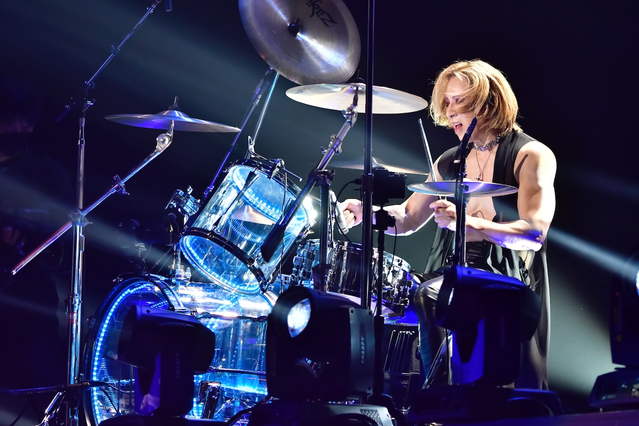 YOSHIKI シンフォニックコンサート 2002 特大ポスター YOSHIKI シンフォニックコンサート 2002 特大ポスター Amazon