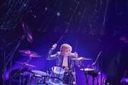 YOSHIKI（Dr, Piano）