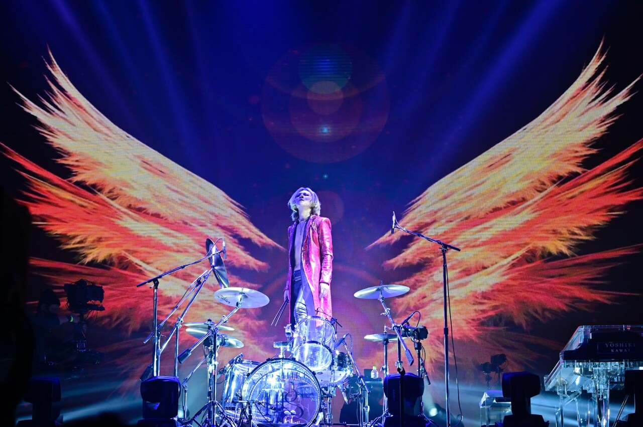 これがTHE LAST ROCKSTARSの“世界をロックする”序章、東京で鮮烈