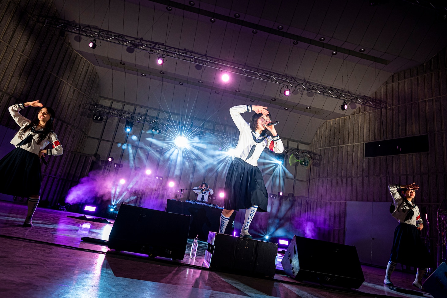 新しい学校のリーダーズ（Photo by MAYUMI）