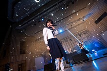 SUZUKA（新しい学校のリーダーズ）（Photo by MAYUMI）