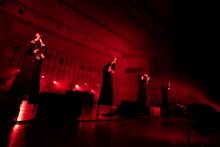 新しい学校のリーダーズ（Photo by MAYUMI）