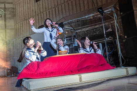 新しい学校のリーダーズ（Photo by MAYUMI）