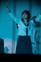 SUZUKA（新しい学校のリーダーズ）（Photo by MAYUMI）