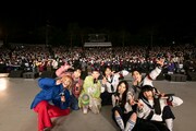 「ライブナタリー 5周年記念公演 “水曜日のカンパネラ × chelmico × 新しい学校のリーダーズ”」アンコールの様子。（Photo by MAYUMI）
