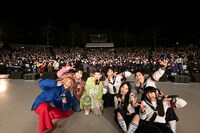 「ライブナタリー 5周年記念公演 “水曜日のカンパネラ × chelmico × 新しい学校のリーダーズ”」アンコールの様子。（Photo by MAYUMI）