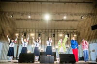「ライブナタリー 5周年記念公演 “水曜日のカンパネラ × chelmico × 新しい学校のリーダーズ”」アンコールの様子。（撮影：音楽ナタリー）