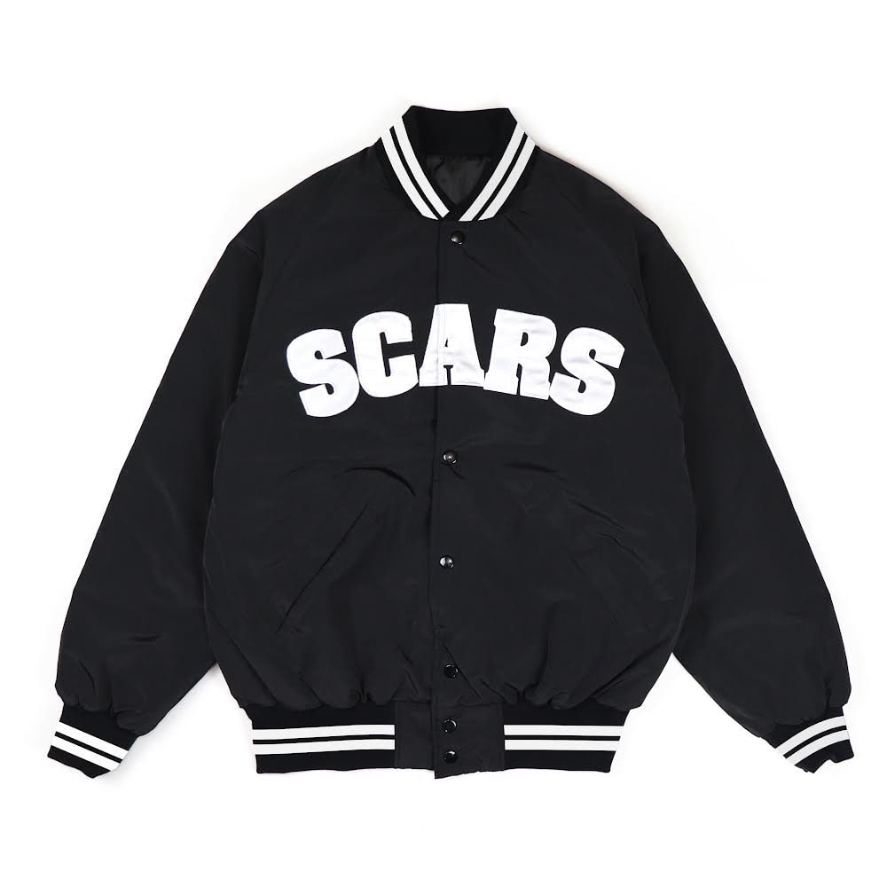 SCARSのオリジナルナイロンスタジアムジャケット。 - SCARSの 