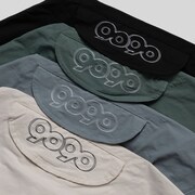 「原因は自分にある。× 9090 9090 Angel Snow Parka」のディテール。