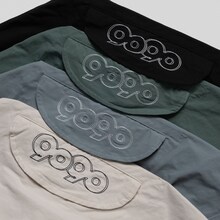 「原因は自分にある。× 9090 9090 Angel Snow Parka」のディテール。