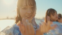 STU48 瀬戸内PR部隊 Season2「笑顔のチャンス」のミュージックビデオより。(c)STU/KING RECORDS