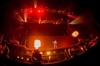 星街すいせい「Shout in Crisis」の様子。