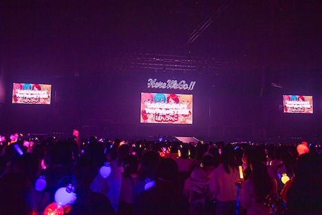 「チョコレートはんぶんこ」ミュージックビデオ先行公開の様子。（撮影：原田圭介、東美樹）