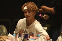 VTRチェックをするマサヒロ。