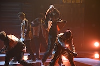 「宇宙ドライブ」のパフォーマンスの様子。