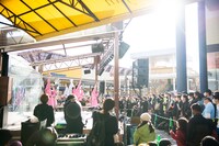 私立恵比寿中学「武者修行フリーライブ」の様子。