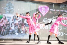 私立恵比寿中学「武者修行フリーライブ」の様子。