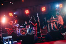 ネクライトーキー（Photo by Kana Tarumi）