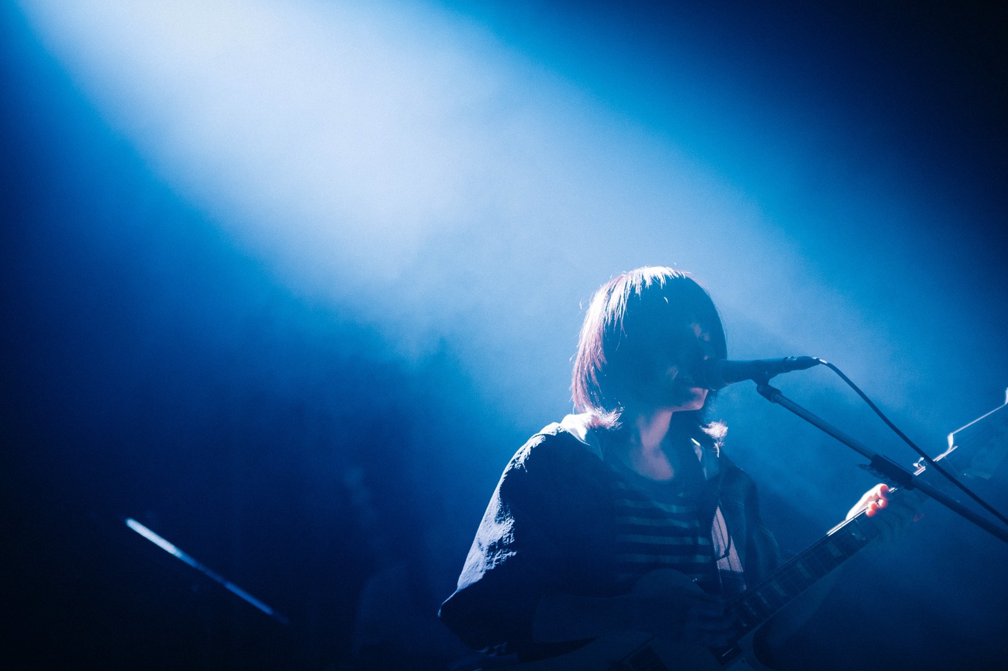 もっさ（Vo, G / ネクライトーキー）（Photo by Kana Tarumi）