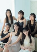 「週刊ビッグコミックスピリッツ」10号より、超ときめき♡宣伝部のグラビア写真。（撮影：三宮幹史）