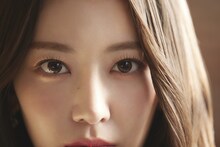 デジタルハリウッド大学CM「みんなを生きるな。自分を生きよう。2023」より宮脇咲良（LE SSERAFIM）。