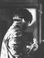 たなかえいぞを（Vo, G）（撮影：小財美香子）