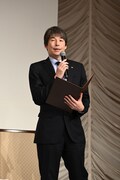 山根成之氏