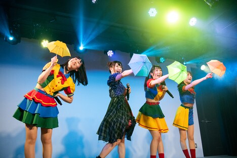 「雨降りサンデイ」でコラボするばっぷるとSAWA。