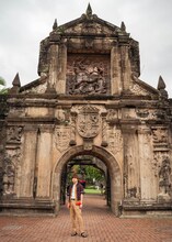 サンチャゴ要塞を訪れた白濱亜嵐。