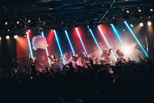 「INUWASI Tokyo Oneman Tour〝 N 〟」の様子。